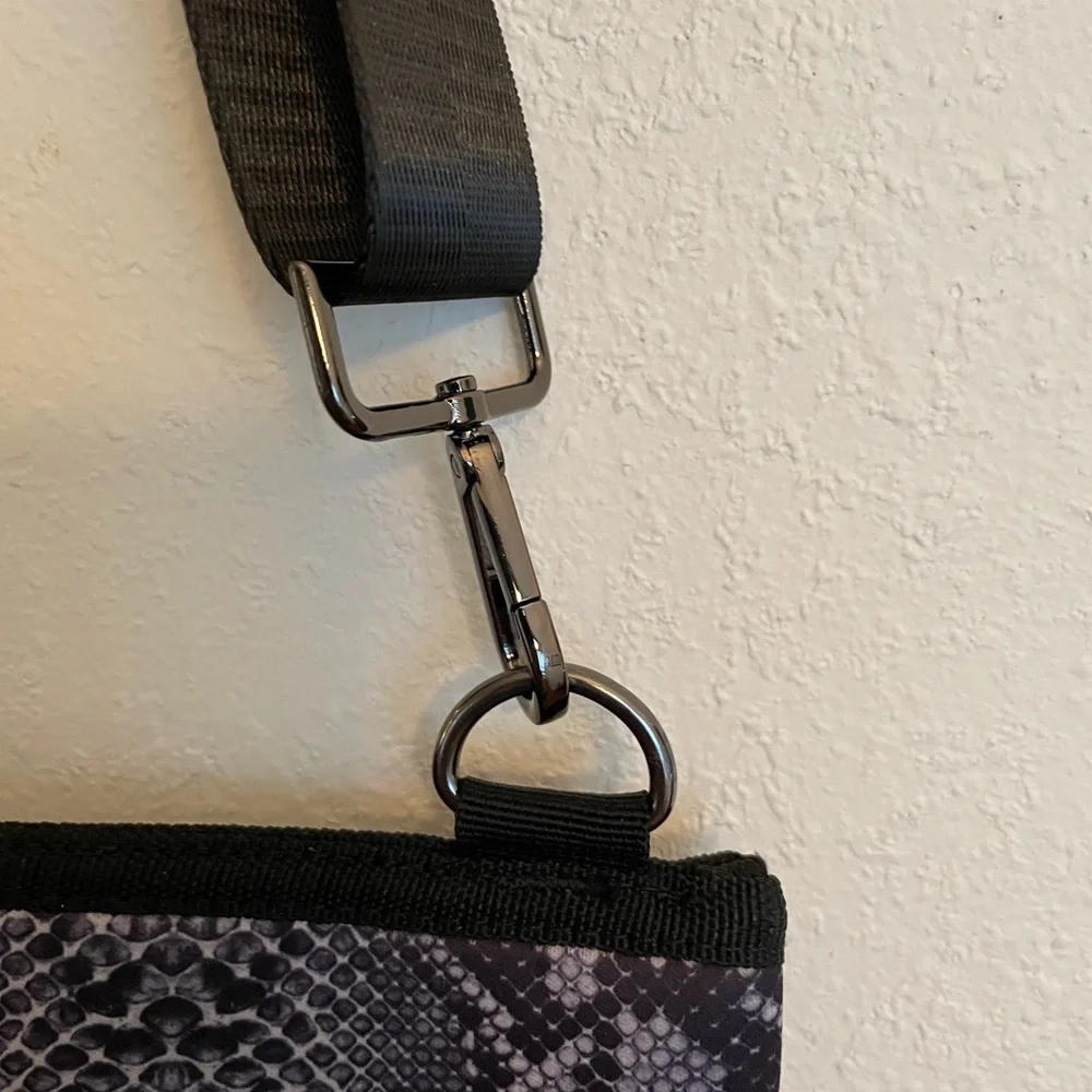 Haute Shore‎ Peyton Neoprene Crossbody Bag Gray/Black Python Print